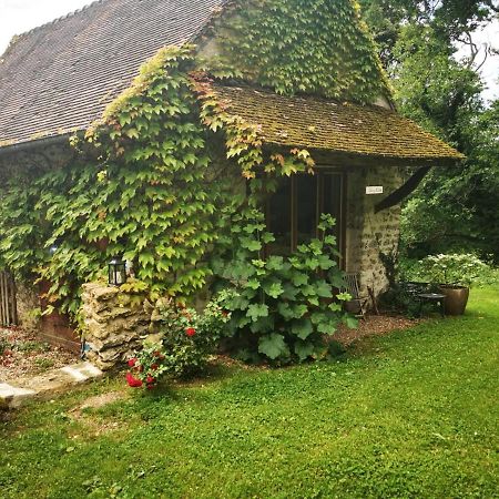 Hotel Domaine de la Folicoeur à Sainte-Colombe-près-Vernon Extérieur photo